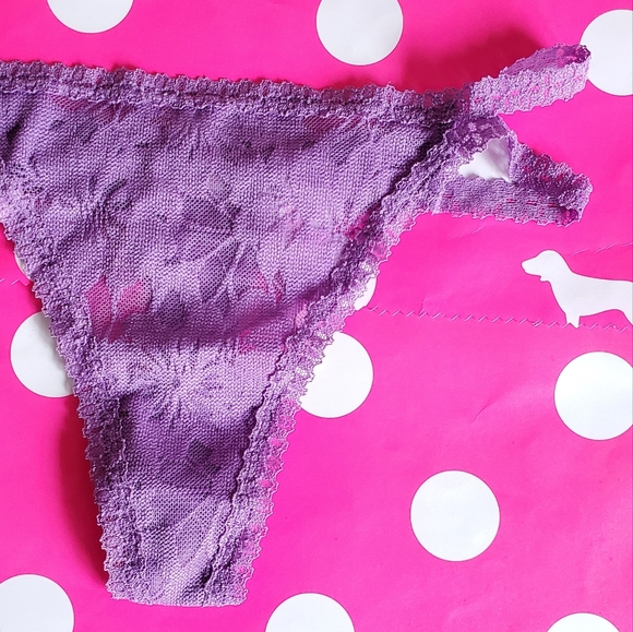 PINK Victoria's Secret Thong Panty Size S - Picture 2 of 4